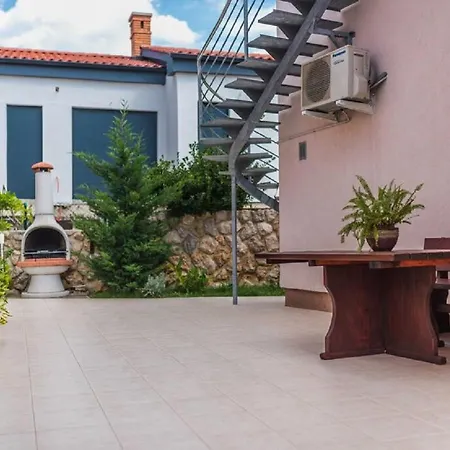 F-4 Apartamento Klimno